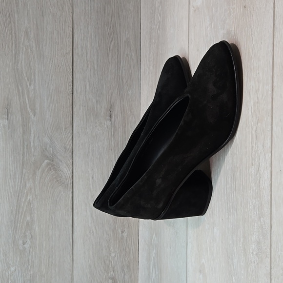 COS Women 70s V cut pump Suede The Pointed Toe Heels Shoes sz 7 - Picture 3 of 14